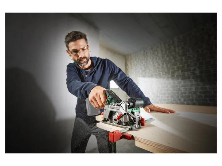PARKSIDE Scie circulaire + batterie + chargeur + lames de scie